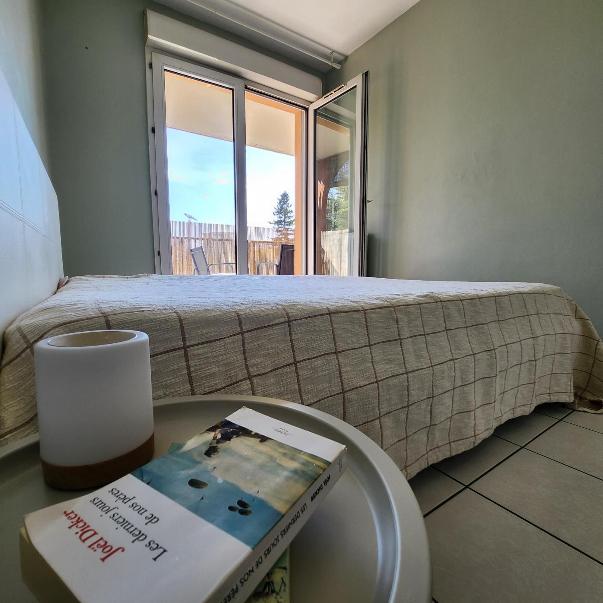 Appartamento Au Calme A A Proximite De ! Nizza